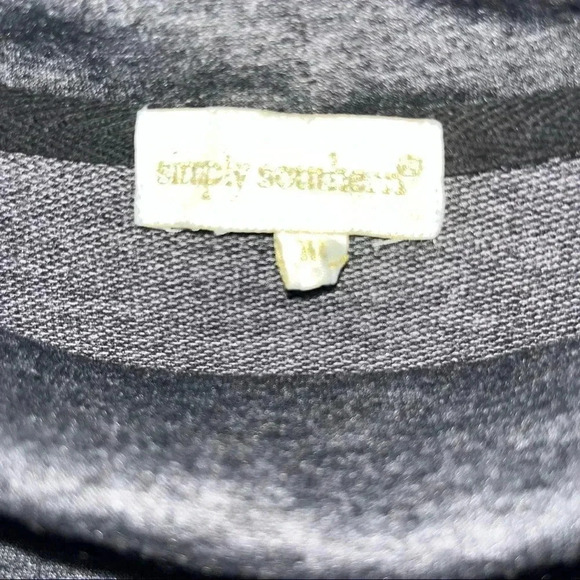 Simply southern pullover - Picture 2 of 4